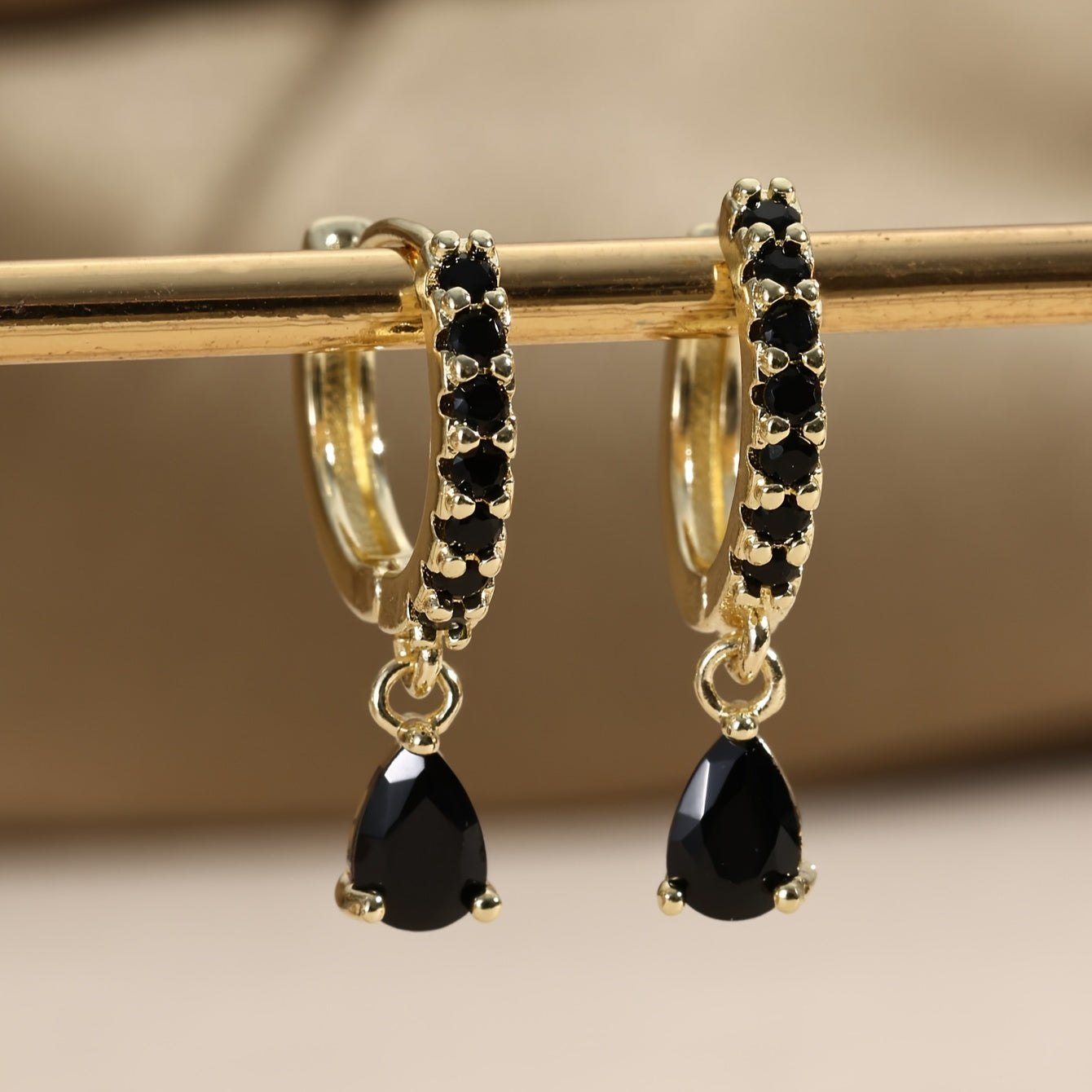 1 Pair Elegant Mini Cubic Zirconia Teardrop Earrings - Sparkling Dangle Design with Clear Gemstone, Ideal for Daily Wear & Special Occasions