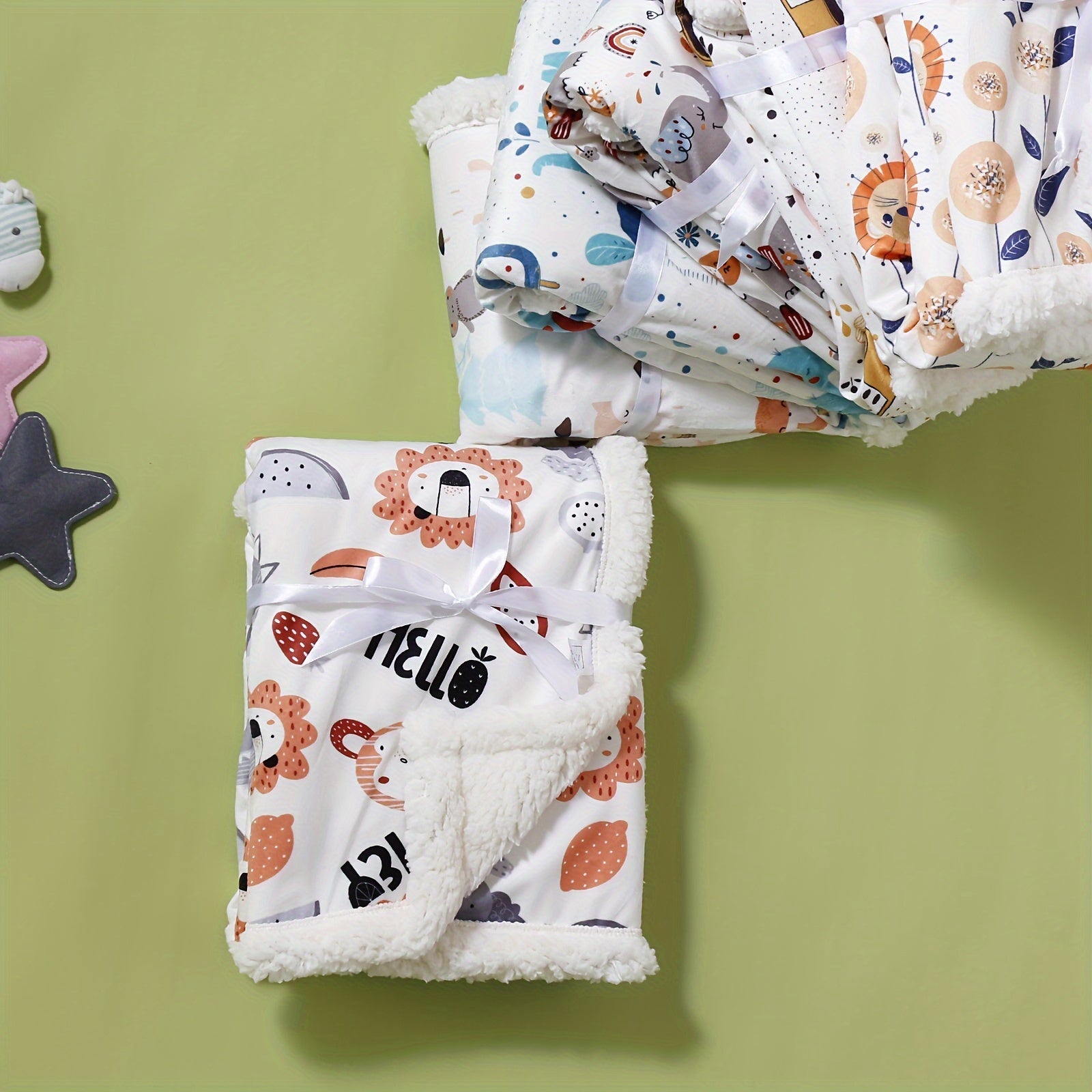 Cozy Double-Layered Youngsters' Blanket with Cute Animal Prints - Soft, Thick Spring & Autumn Throw in Gray/White/Blue/Yellow - Machine Washable Polyester, Thick, Animal Graphics