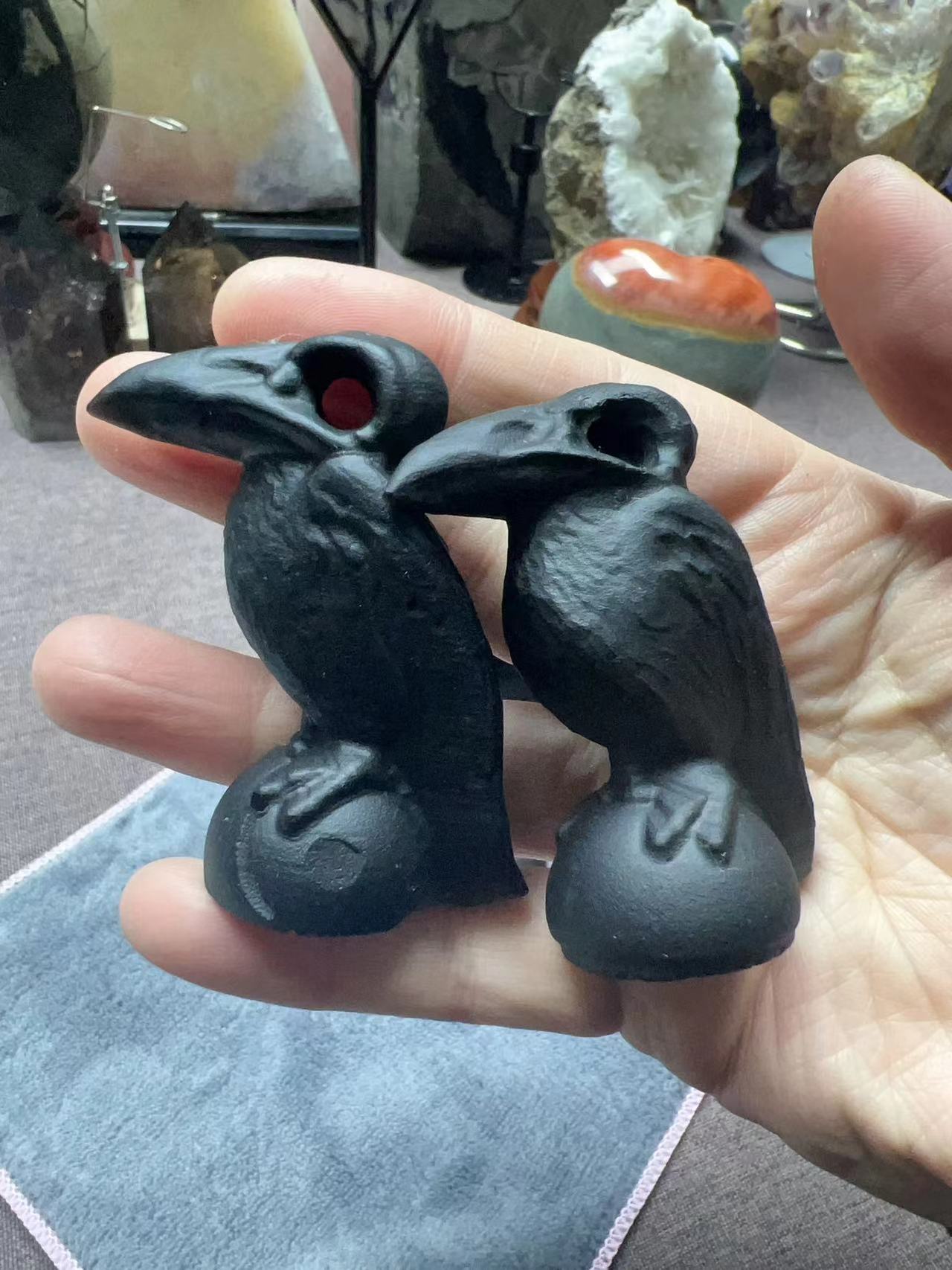 Black Obsidian Hand Carved Bird Raven Pierced Carved Bird Crystal Gift Crystal Animal Protection Stone