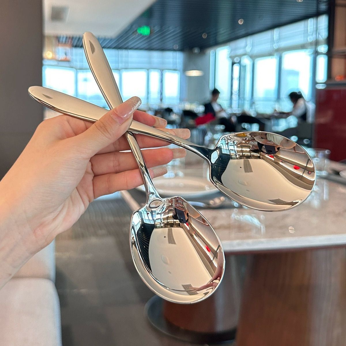 Elegant & Durable Stainless Steel Serving Spoon – Large, Ergonomic Design, Ideal for Buffet, Hotel, and Canteen Use