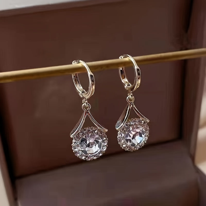 Elegant Aurora French-Inspired Cubic Zirconia Drop Earrings - Dazzling Luxurious Sparkle with Exquisite Design, Perfect for Weddings, Partie