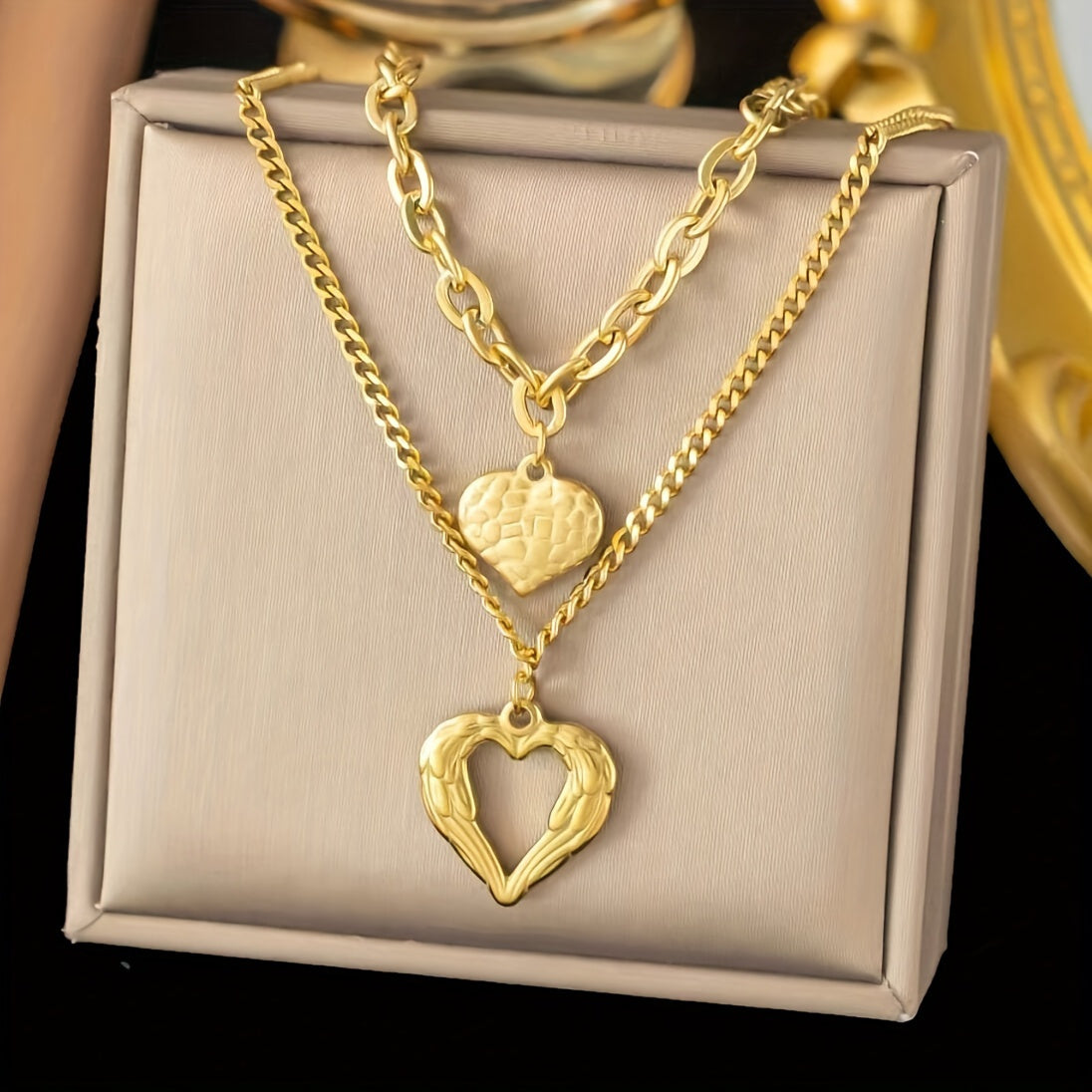 A Stainless Steel Jewelry Double-Layer Layered Heart-Shaped Necklace Ins French Fashion Retro Trend Versatile Casual Elegance Suitable for D