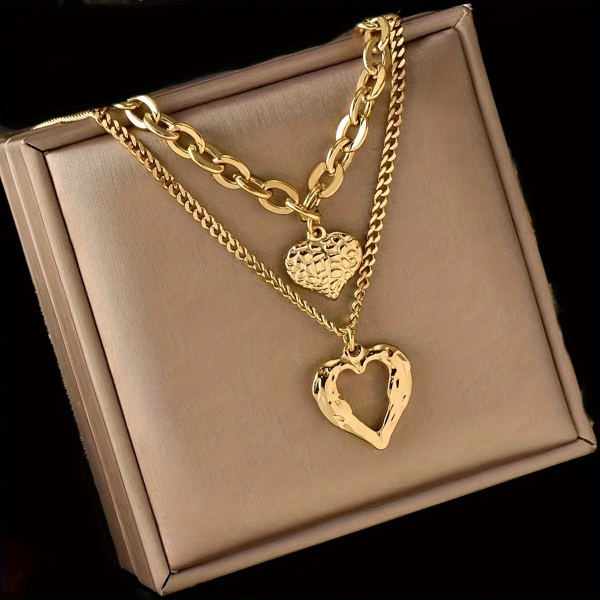 A Stainless Steel Jewelry Double-Layer Layered Heart-Shaped Necklace Ins French Fashion Retro Trend Versatile Casual Elegance Suitable for D