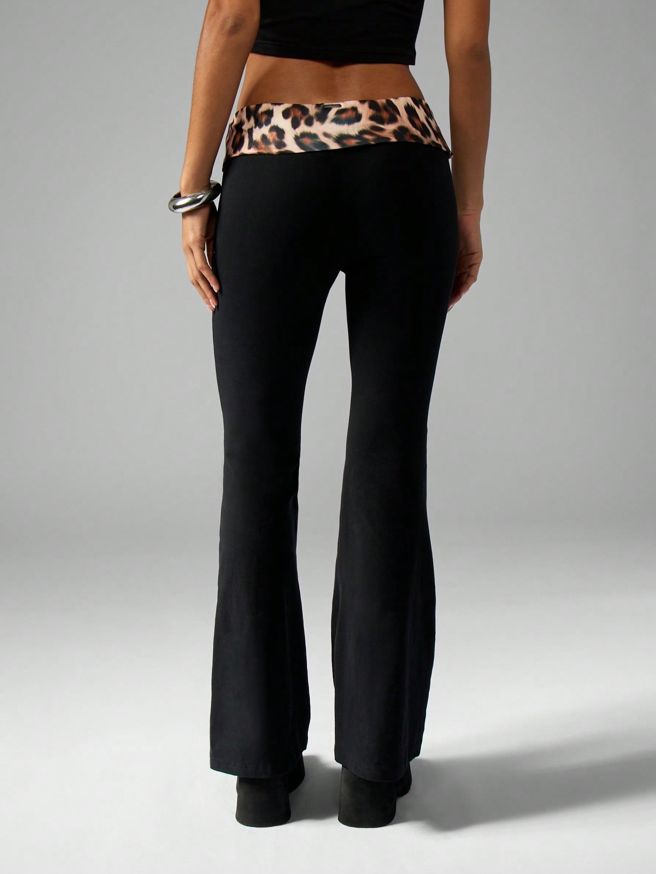 MISSGUIDED Missguided x Playboy Leopard Print Waistband Yoga Pants High Rise Flare Bottom Dance Studio Lounge Wear Fall Winter Fashion Y2K Retro Bell Bottom Pants Everyday Casual Wear