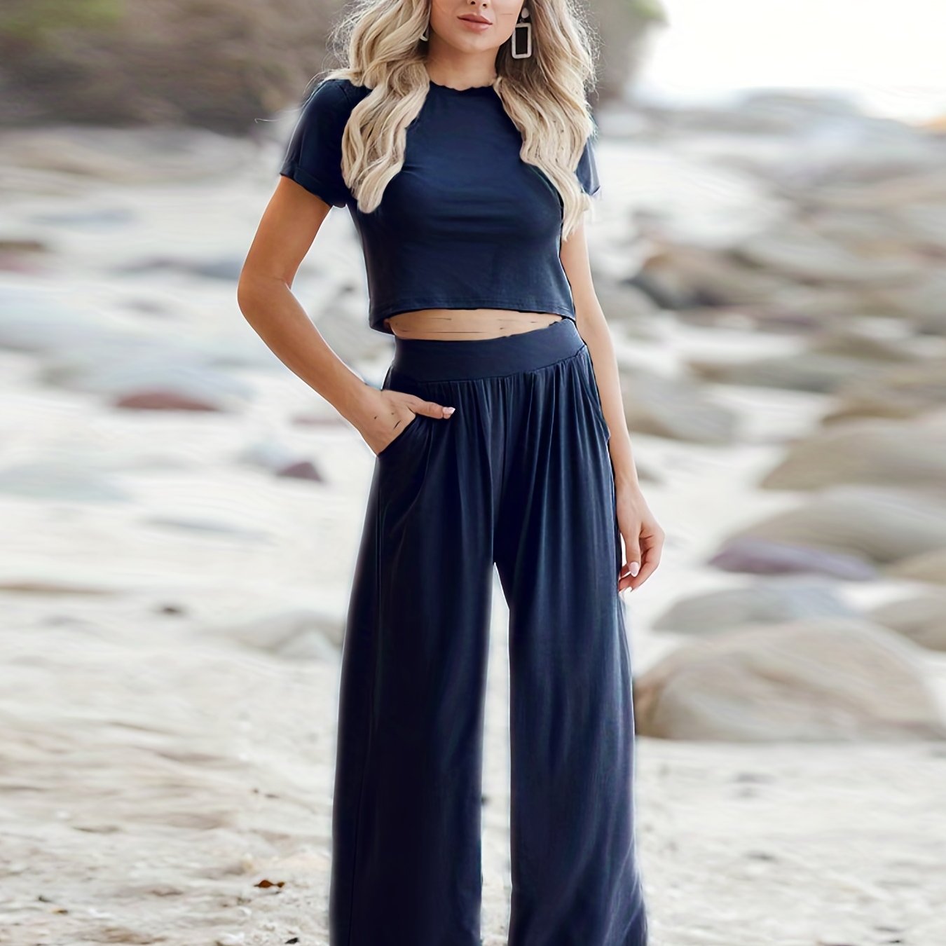 Chic Cropped Top & Flowy Wide-Leg Pants Set - Relaxed Fit, Breathable Fabric - Versatile Style for Any Occasion, Women's Ensemble