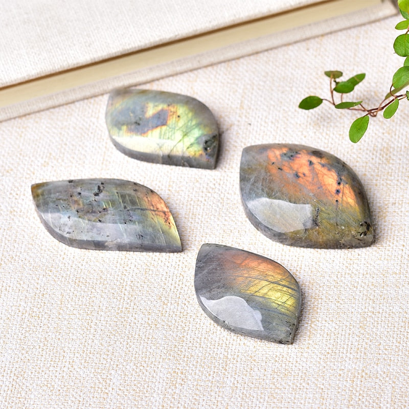 Natural Labradorite Leaf Shape Blue Purple Yellow Mineral Ornaments Energy Healing Stone DIY Jewelry Reiki Home Decoration