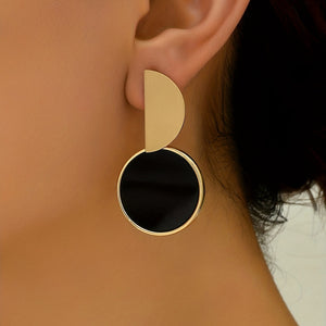 Golden Simple Splicing Black Contrast Color Round Shaped Stud Earrings Zinc Alloy Jewelry For Women Girls Daily Wear