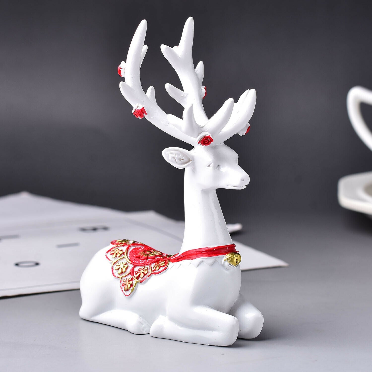 3.75'' White Red Deer Crystal Ball Holder Resin Room Decor Sphere Stand Holder