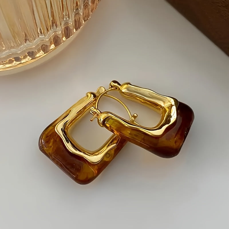 Elegant Vintage-Inspired U-Shaped Hoop Earrings with Amber Resin Accents - Chic Alloy Dangle Earrings for Women, Perfect for Casual Attire &