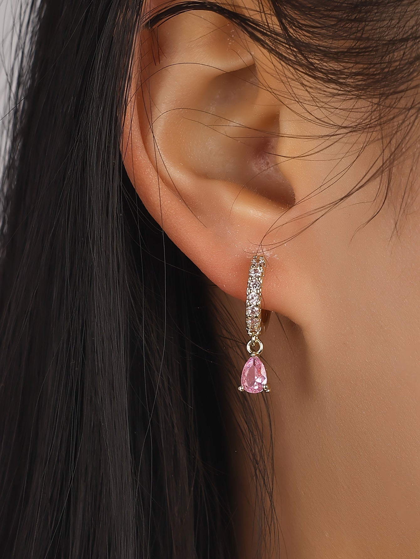 1 Pair Elegant Mini Cubic Zirconia Teardrop Earrings - Sparkling Dangle Design with Clear Gemstone, Ideal for Daily Wear & Special Occasions