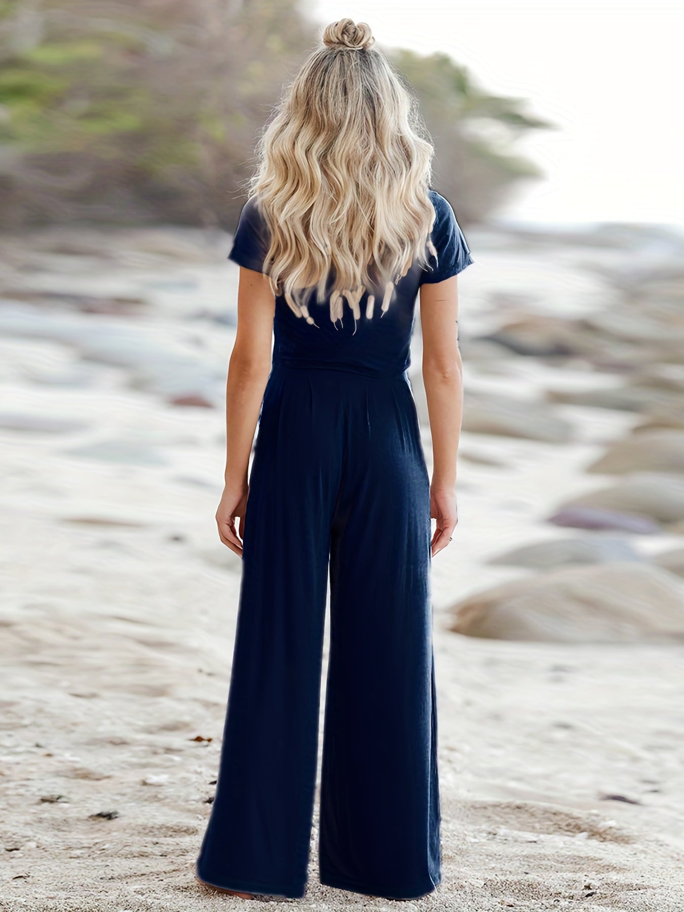 Chic Cropped Top & Flowy Wide-Leg Pants Set - Relaxed Fit, Breathable Fabric - Versatile Style for Any Occasion, Women's Ensemble