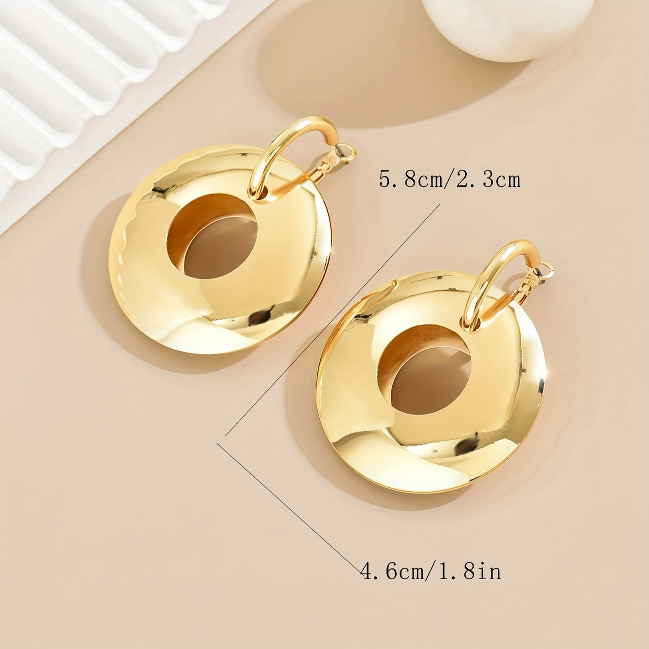 Big Round Ring Dangle Earrings Stylish Metal Feeling Glossy Alloy Jewelry Golden Hollow Out Earrings