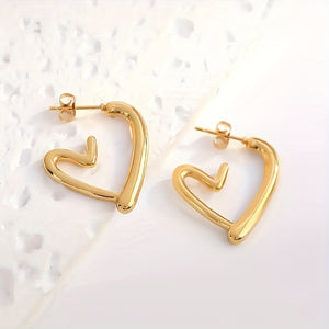 1 Pair Elegant 18K Golden Plated Hollow Heart-Shaped Hoop Earrings for Women, Cute 304 Stainless Steel, Hypoallergenic, Non-Fading, Versatil