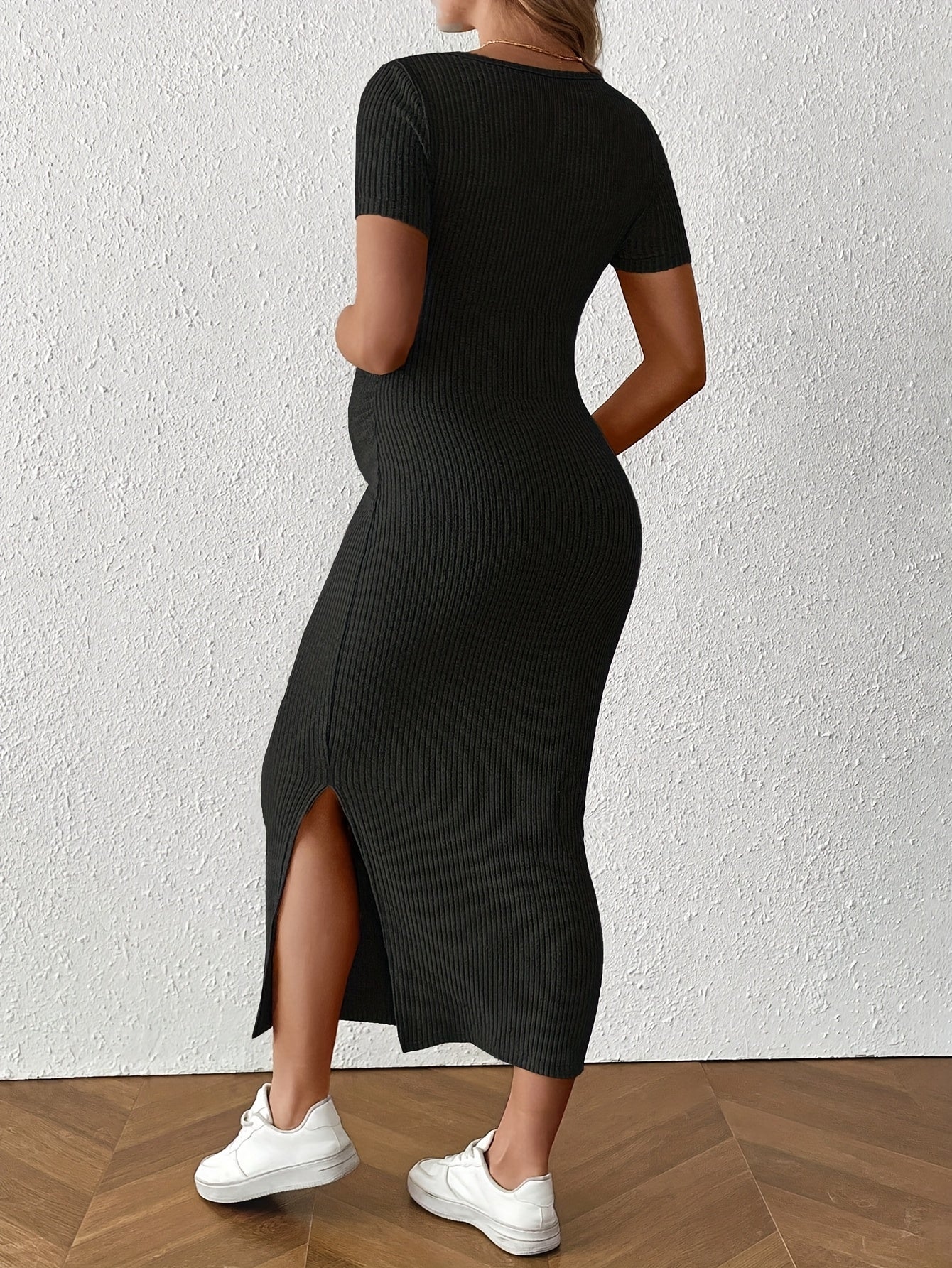 Maternity Bodycon Dress - Square Neck Short Sleeve Ruched Hem Stretchy Knit Pregnancy Dress for Women, Breathable Summer Casual Wear, Machine Washable Solid Color Regular Fit, Maternity Dresses, Comfortable Pregnancy Outfit, Elegant Pregnancy Outfit, Stre
