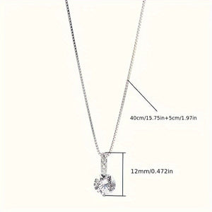 Sparkling, elegant and lovely droplet shaped pendant necklace, fashionable, classic and multifunctional Women's plated collarbone chain