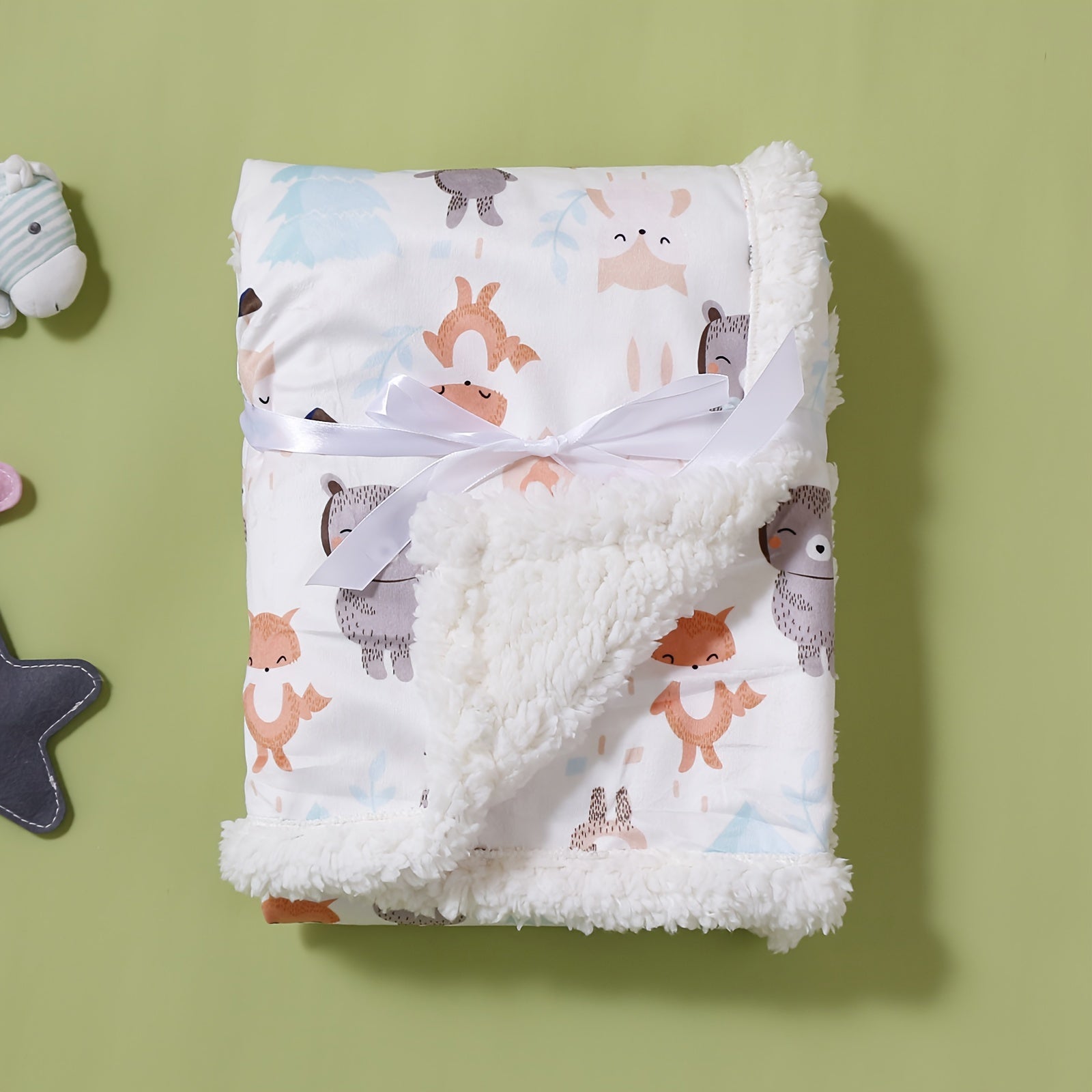 Cozy Double-Layered Youngsters' Blanket with Cute Animal Prints - Soft, Thick Spring & Autumn Throw in Gray/White/Blue/Yellow - Machine Washable Polyester, Thick, Animal Graphics