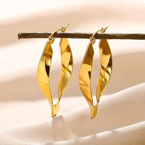 Minimalist Geometric Irregular Twist Hoop Earrings Möbius Strip Hoop Earrings 18K Gold Plated Daily Party Wearing Earrings Jewelry