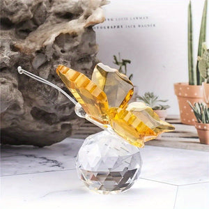 1pc Crystal Flying Butterfly With Crystal Ball Base Figurine Collection Cut Glass Ornament Statue Animal, Perfect Home Decor Statue,Christma