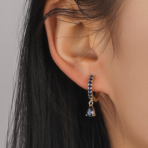1 Pair Elegant Mini Cubic Zirconia Teardrop Earrings - Sparkling Dangle Design with Clear Gemstone, Ideal for Daily Wear & Special Occasions