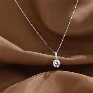 Sparkling, elegant and lovely droplet shaped pendant necklace, fashionable, classic and multifunctional Women's plated collarbone chain