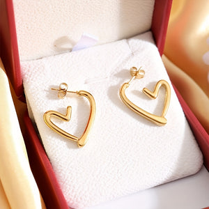1 Pair Elegant 18K Golden Plated Hollow Heart-Shaped Hoop Earrings for Women, Cute 304 Stainless Steel, Hypoallergenic, Non-Fading, Versatil
