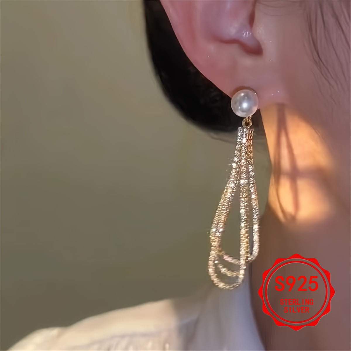 Pair of S925 Silver Pendant Earrings, Inlaid with Artificial Imitation Pearl and Sparkling Tassel Design, Make a Stylish and Luxurious Jewel