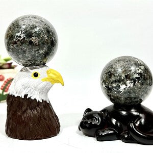 5CM+ Natural Yooperlite Hand Carved Sphere,Crystal Quartz Ball,Home Decor,Reiki healing,Energy Crystal Ball,Crystal gift 1PC (Free Base）
