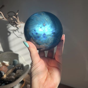 5CM+ Natural Blue Labradorite Hand Carved Sphere,Quartz Crystal Ball,Labradorite Ball,Home Decor,Energy Crystal Ball,Crystal Gifts 1PC