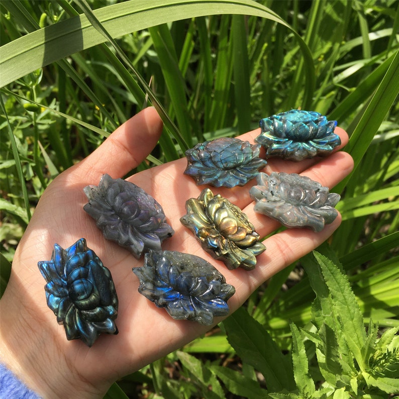 2pcs Natural labradorite lotus,Quartz Crystal lotus,Crystal pendant,Rock,Gem,Home decoration,Crystal carving,Reiki Healing,Crystal gift 20g+