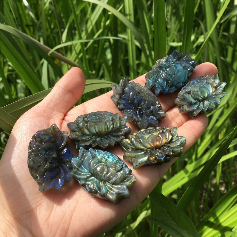 2pcs Natural labradorite lotus,Quartz Crystal lotus,Crystal pendant,Rock,Gem,Home decoration,Crystal carving,Reiki Healing,Crystal gift 20g+