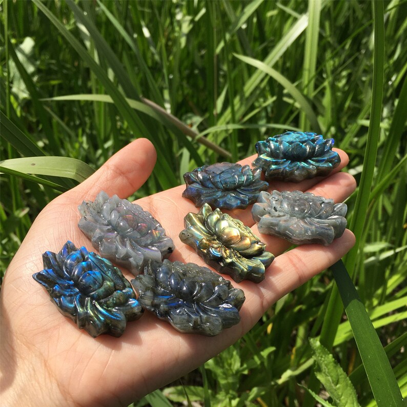 2pcs Natural labradorite lotus,Quartz Crystal lotus,Crystal pendant,Rock,Gem,Home decoration,Crystal carving,Reiki Healing,Crystal gift 20g+
