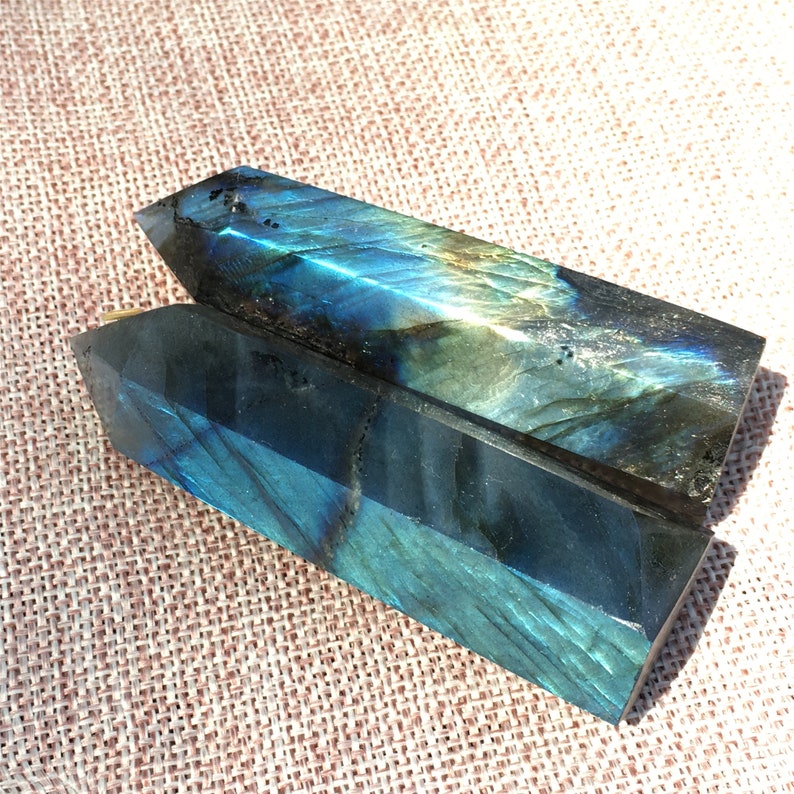 1pc Natural labradorite Obelisk,Crystal Wand Point,Crystal healing,Rock,Home Decoration,Energy pillar,Mineral Specimen,Reiki Healing 70g+