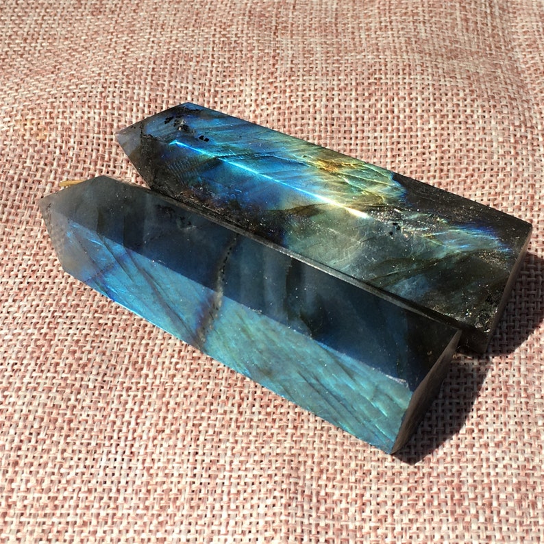 1pc Natural labradorite Obelisk,Crystal Wand Point,Crystal healing,Rock,Home Decoration,Energy pillar,Mineral Specimen,Reiki Healing 70g+