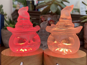 3'' Halloween crystal pumpkin lamp，Hand-carved White melting stone pumpkin，quartz crystal，crystal pumpkin，Crystal lamp base（USB port）