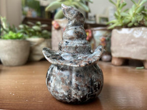 3'' Natural Hand carved flames stone pumpkin，crystal skull，quartz crystal，crystal pumpkin Flurescent lamp