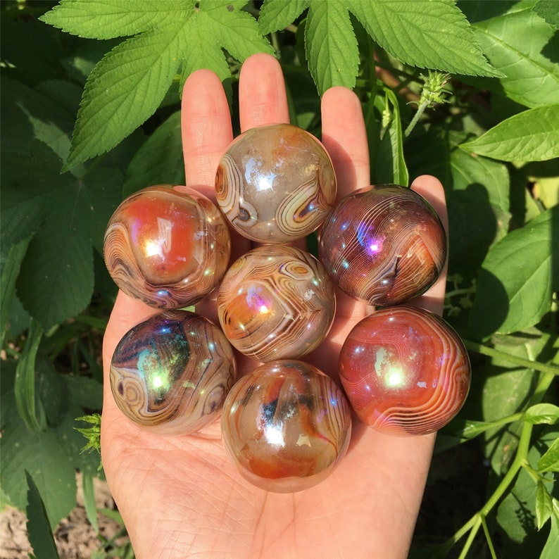1PC 30mm+ Titanium Sardonyx Sphere,Quartz Crystal Ball,Home Decoration,Reiki Healing,Crystal Gifts,Divination Ball,Prophecy Ball 50g+