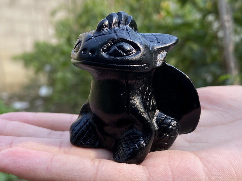 2'' Natural Hand carved Obsidian Dragon，Birthday gift，Quartz Crystal，Halloween gift，Crystal energy, Crystal ornament，Crystal Healing