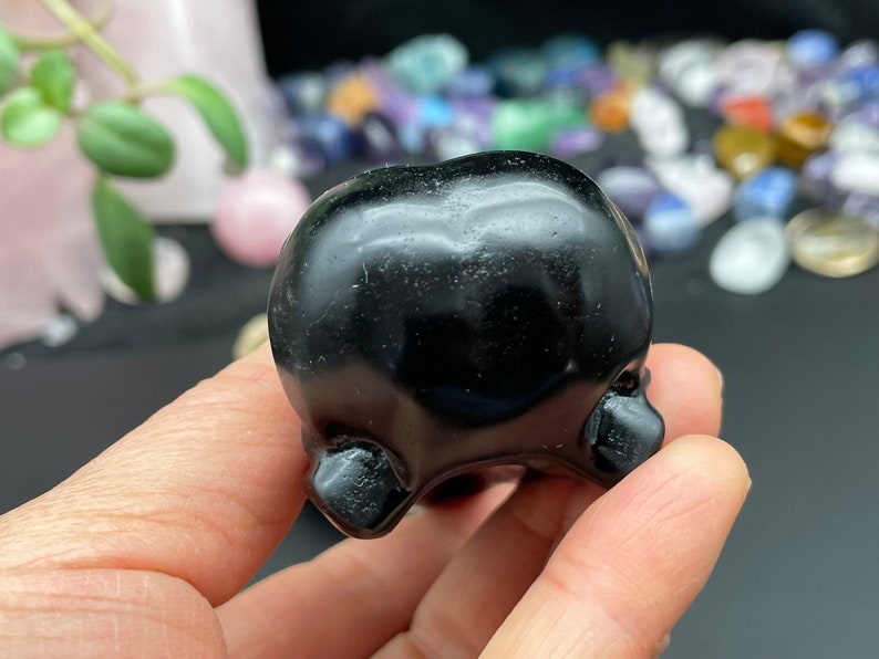 Obsidian Skull,Crystal Carving, Handmade Jewelry, Home Decor, Healing Crystals and Stones E022615