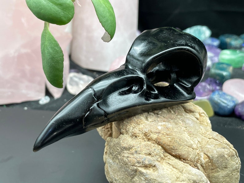 Obsidian Skull,Crystal Carving, Handmade Jewelry, Home Decor, Healing Crystals and Stones E022615