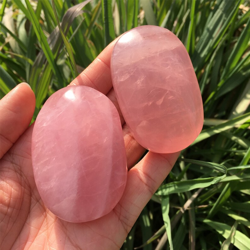 50g+ Natural Rose Quartz Palm Stone,Home Decoration,Quartz Palm Stone,Mineral Samples,Reiki Heal,Quartz Crystal Palm Stone,Crystal Gifts