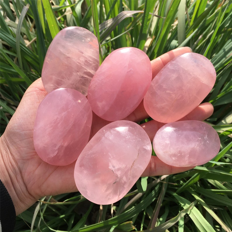 50g+ Natural Rose Quartz Palm Stone,Home Decoration,Quartz Palm Stone,Mineral Samples,Reiki Heal,Quartz Crystal Palm Stone,Crystal Gifts
