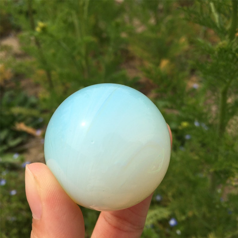 1PC 30mm Opalite Sphere,Quartz Crystal Ball,Crystal Healing,Crystal Gifts,Home Decoration,Mineral Specimen,Divination Ball,Prophecy Ball 80g