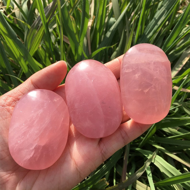 50g+ Natural Rose Quartz Palm Stone,Home Decoration,Quartz Palm Stone,Mineral Samples,Reiki Heal,Quartz Crystal Palm Stone,Crystal Gifts