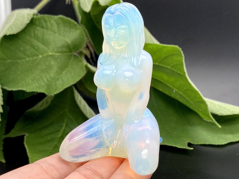 3.1" Opalite Carved Goddess Model,Quartz Crystal Carved ,Crystal Goddess ,Skull Carving，Crystal Healing，Home Decor，Crystal Gifts