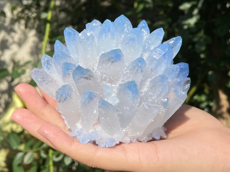500G-600G+ Artificial cultivation Crystal cluster，Blue quartz Cluster，Quartz Point VUG，Mineral Specimen Healing Degaussing Decor Collection