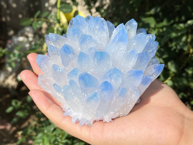 500G-600G+ Artificial cultivation Crystal cluster，Blue quartz Cluster，Quartz Point VUG，Mineral Specimen Healing Degaussing Decor Collection