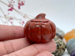 1.2'' Natural Crystal pumpkin，Hand Carved Pumpkin Skull，Crystal Healing，Halloween products，Home Decoration，Halloween Gifts，Crystal Carving