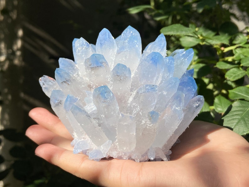 500G-600G+ Artificial cultivation Crystal cluster，Blue quartz Cluster，Quartz Point VUG，Mineral Specimen Healing Degaussing Decor Collection
