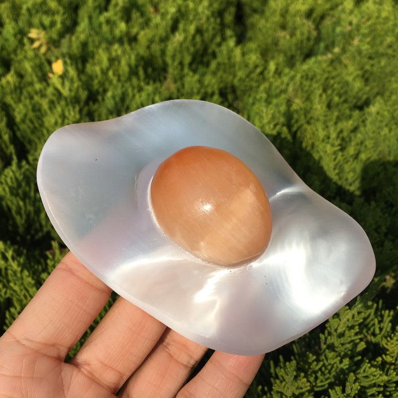 1PC Natural Selenite Poached Egg,Quartz Poached Egg,Selenite Poached Egg,Reiki Healing,Home Decoration,Crystal Gifts,Mineral Specimen 190g+