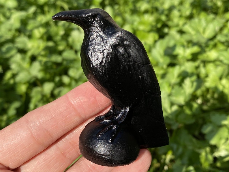 2.8'' Natural Hand Carved Obsidian Crow，Crystal Skull，crow Carved，crow Carving，Home Decor,Crystal Healing,Christmas gift 1PC